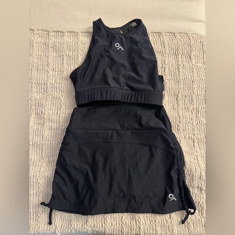 GYMCO Black Athletic Top and Skirt Set